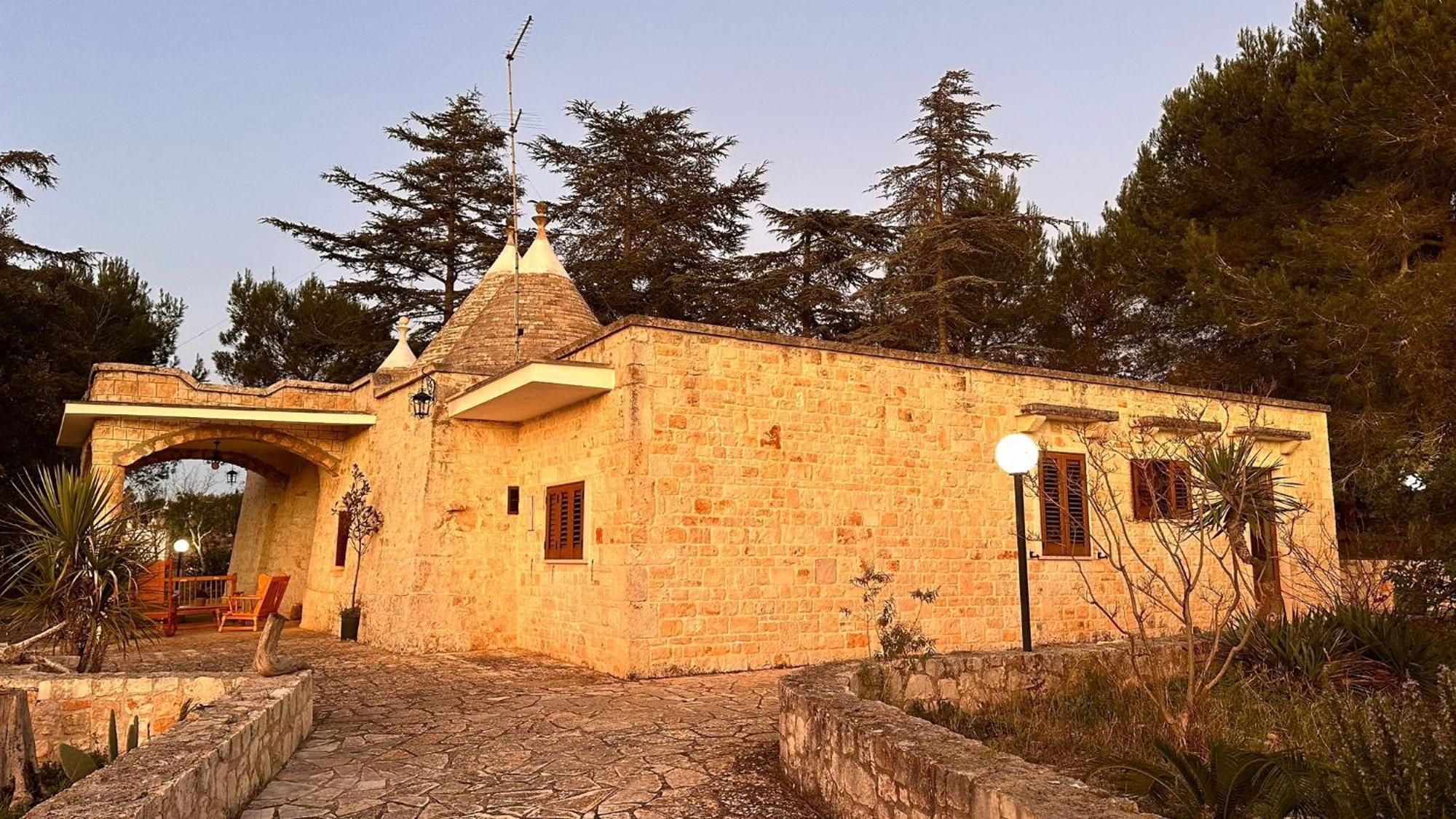 Trulli Pinnacoli Locorotondo Exterior foto
